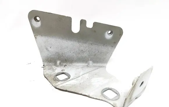 Renault Trafic III (X82) Fender mounting bracket 47903R 8277