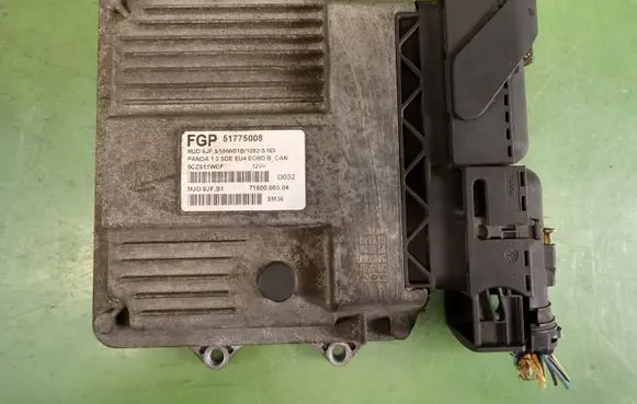 Fiat Panda 141 Engine control unit/module ECU 51775008