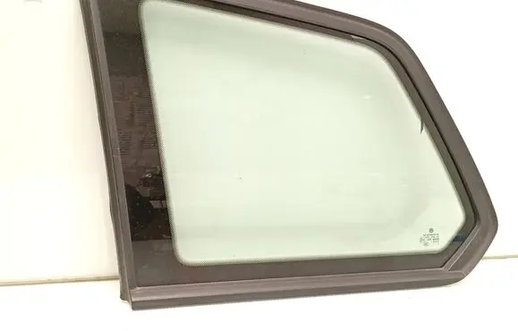 Volkswagen Golf VII Rear side window 5G9845297 43R00048
