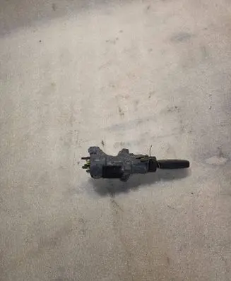Audi A8 S8 D2 4D Ignition lock 4B0905851