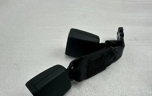 Audi A4 S4 B9 Middle seatbelt buckle (rear) 8W0857739C 34211417 8W0857739