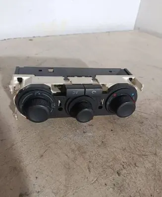 Seat Ibiza III (6L) Climate control unit 6L0820045A 901511910007