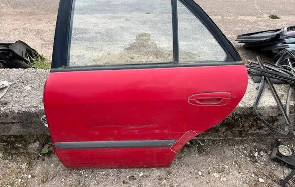 Mazda 626 Rear door