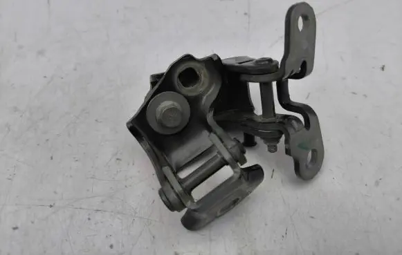 Renault Megane E-Tech Front door hinge set 804003431R