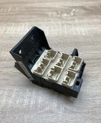 Toyota Corolla Verso AR10 Fuse box set 8273405020