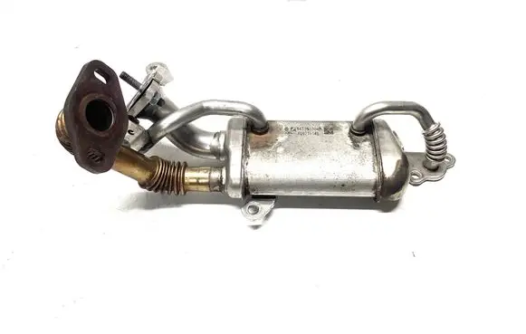 Nissan Qashqai EGR valve cooler 147350364R 40021514B