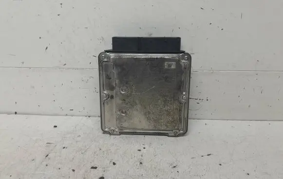 Volkswagen Touran I Engine control unit/module 03G906016HK