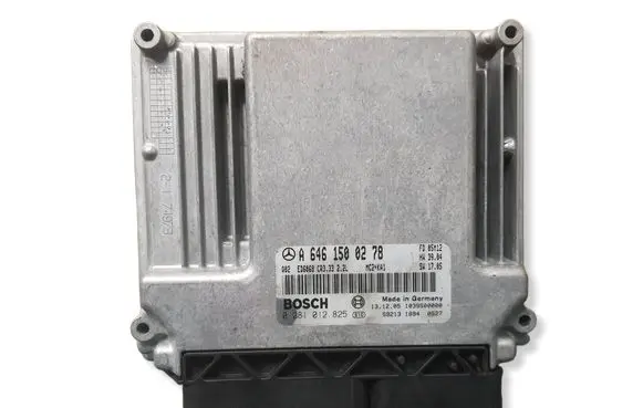 Mercedes-Benz Vito Viano W639 Engine control unit/module A6461500278 1039S00000 0281012825