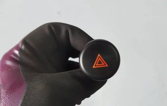 Nissan Juke I F15 Hazard light switch 