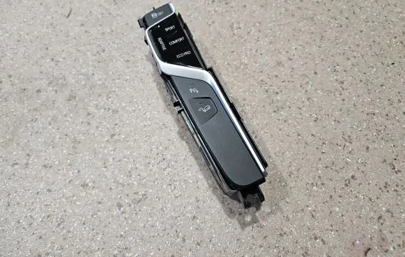 BMW X3 G01 Central console control unit 6993935