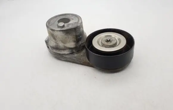 Chevrolet Cruze II Generator/alternator belt tensioner 12638689