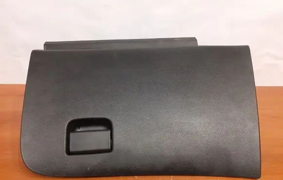 Nissan Qashqai Glove box 11425
