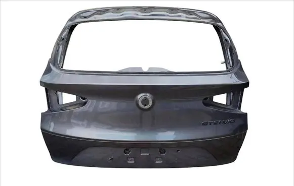Alfa Romeo Stelvio Truck tailgate 
