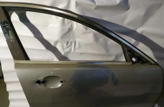 Jaguar XF Front door pilkos