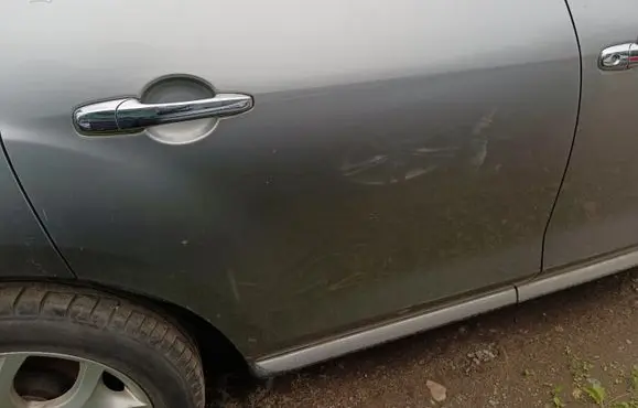 Mazda CX-7 Rear door