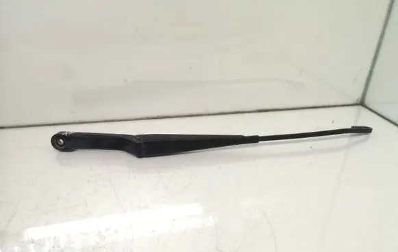 Mercedes-Benz ML W163 Front wiper blade arm