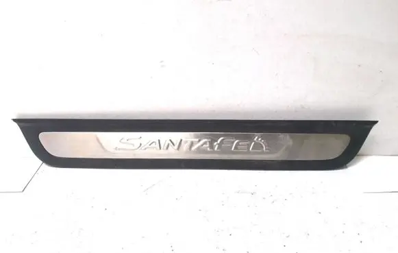 Hyundai Santa Fe Front sill trim cover 85873S1500