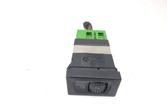 Volkswagen PASSAT B5.5 Seat heating switch 3B0963564C