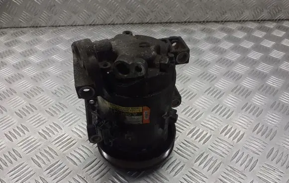 Nissan Almera N16 Air conditioning (A/C) compressor (pump) BRAK