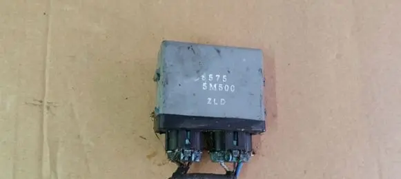 Nissan X-Trail T30 Light module LCM 285755M500