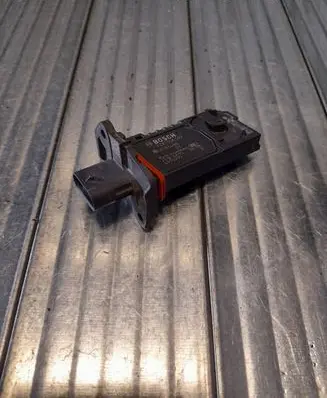 BMW X2 F39 Mass air flow meter 0281006597 8583496