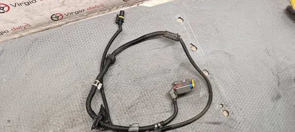 Mercedes-Benz C W204 Positive cable (battery) A2044402413 0612794A