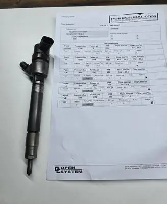 Volvo S80 Fuel injector 30777526 945110