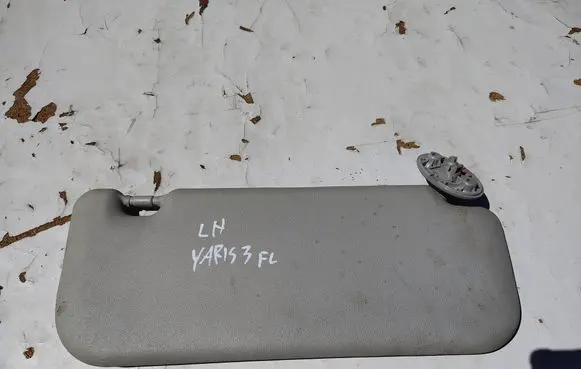 Toyota Yaris Sun visor