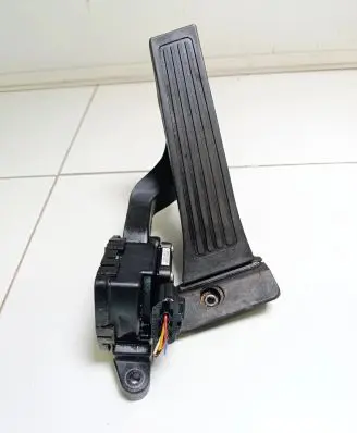 Hyundai ix35 Accelerator throttle pedal 40527A2S000 327272S000