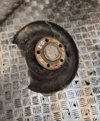 Volvo V70 Rear wheel hub spindle/knuckle 9200623