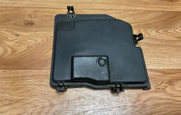 Honda Civic Fuse box cover SMJE02