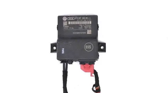 Audi A5 8T 8F Gateway control module 8T0907468AD