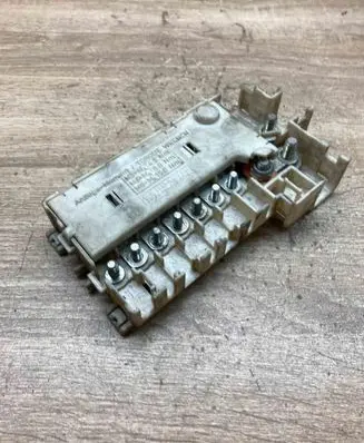 BMW 5 E39 Fuse box set 8370639 8370638