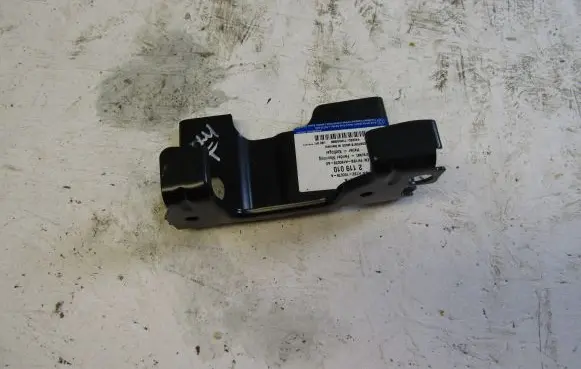 Ford Fiesta Fender mounting bracket H1BZ16C078A