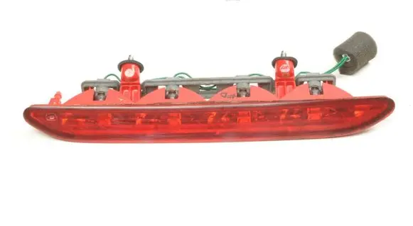 KIA Picanto Third/center stoplight