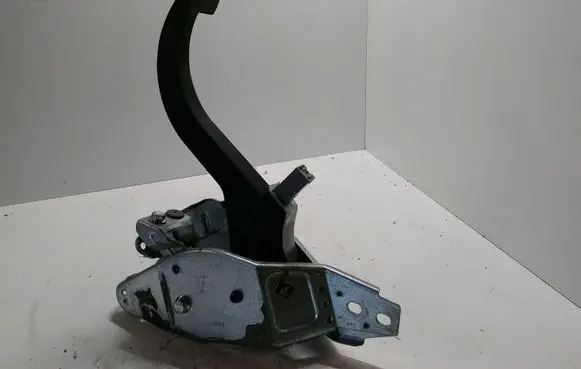 Clutch pedal