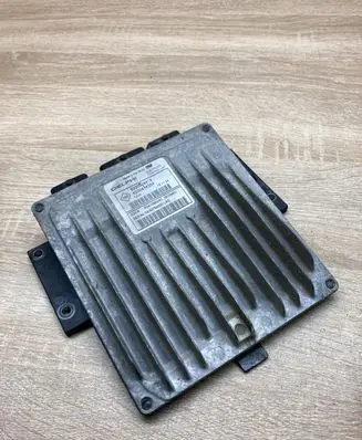 Renault Megane II Engine control unit/module ECU 8200334419