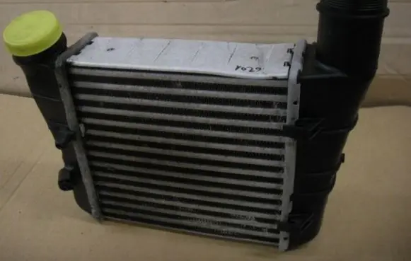 Audi A4 S4 B6 8E 8H Intercooler radiator 8e0145805aa