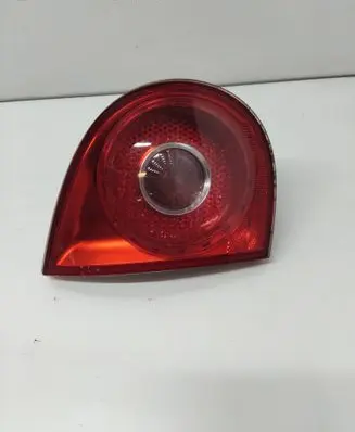 Volkswagen Golf V Tailgate rear/tail lights 1K6945093E 028500102 00044324