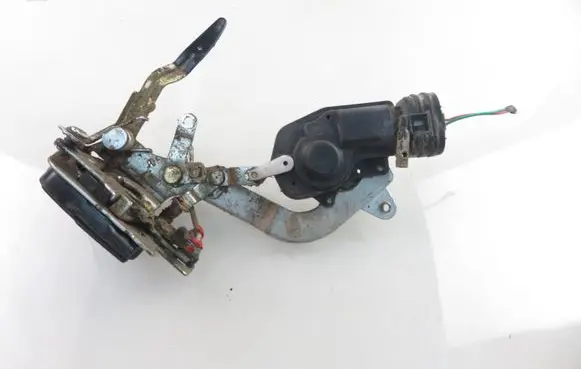 Suzuki Jimny Tailgate/trunk/boot lock/catch/latch 