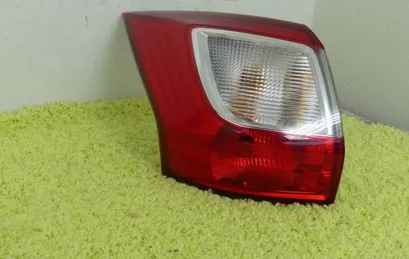 Ford Focus C-MAX Rear/tail lights AM51-13405-AF