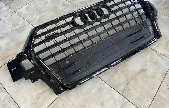 Audi Q7 4M Front bumper upper radiator grill 4M0853651F 4M0853651G 4M0853651J