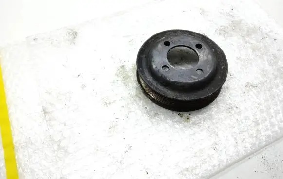 Toyota Land Cruiser (J150) Water pump pulley 