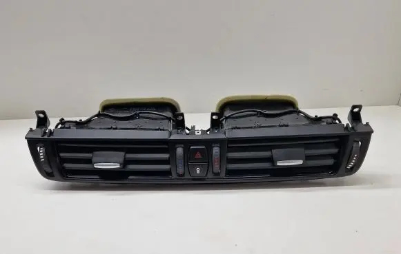 BMW X5 F15 Dash center air vent grill 9252648