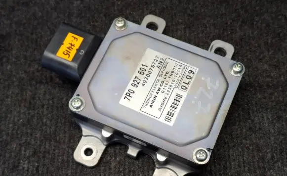 Volkswagen Touareg II Other control units/modules 7P0927601