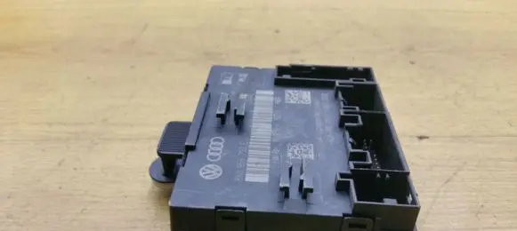 Skoda Superb B6 (3T) Door control unit/module 4X0959793E 8X0959793E