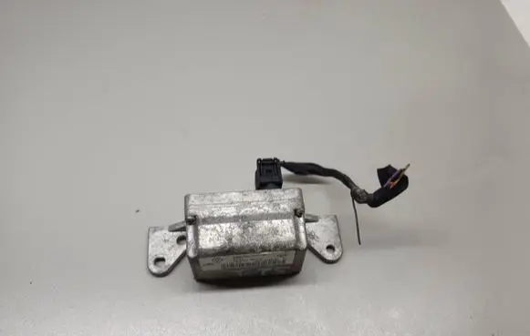 Volkswagen Golf IV ESP acceleration yaw rate sensor 8200004644B 10098514014 448801001020