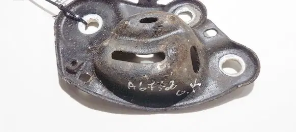 Volvo S80 Bracket in trunk/boot 