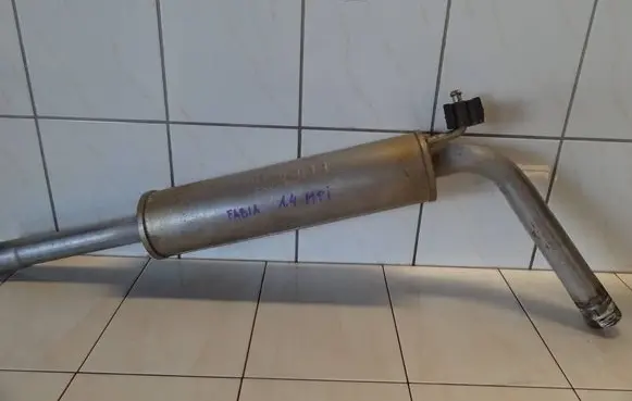 Skoda Fabia Mk1 (6Y) Middle muffler/silencer 