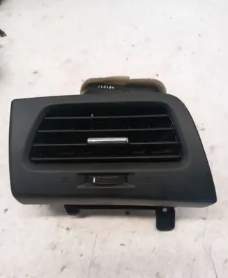 Honda CR-V Dashboard side air vent grill/cover trim 8285131500 77630TA0A